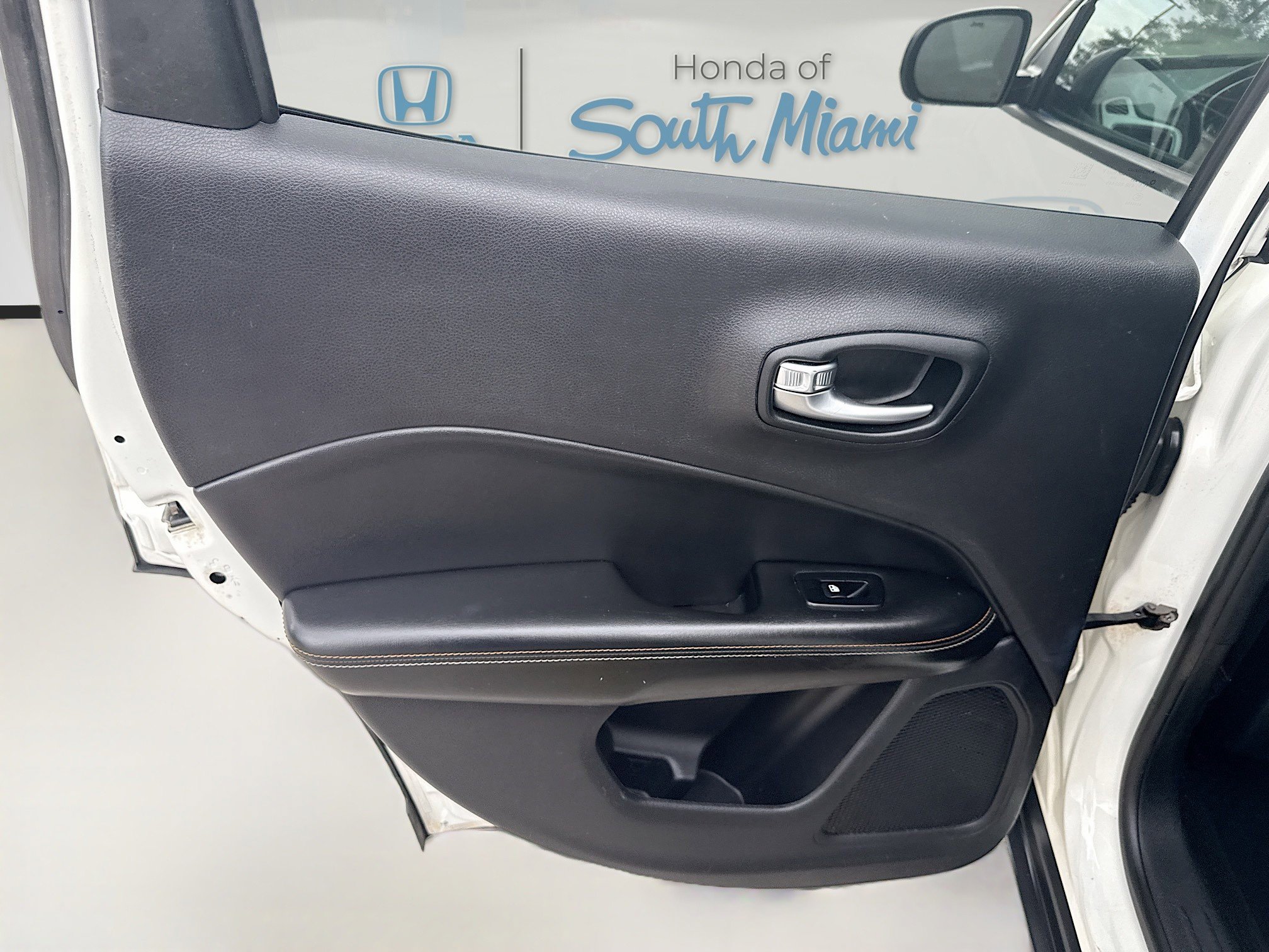 Used 2018 Jeep Compass Sport image 25