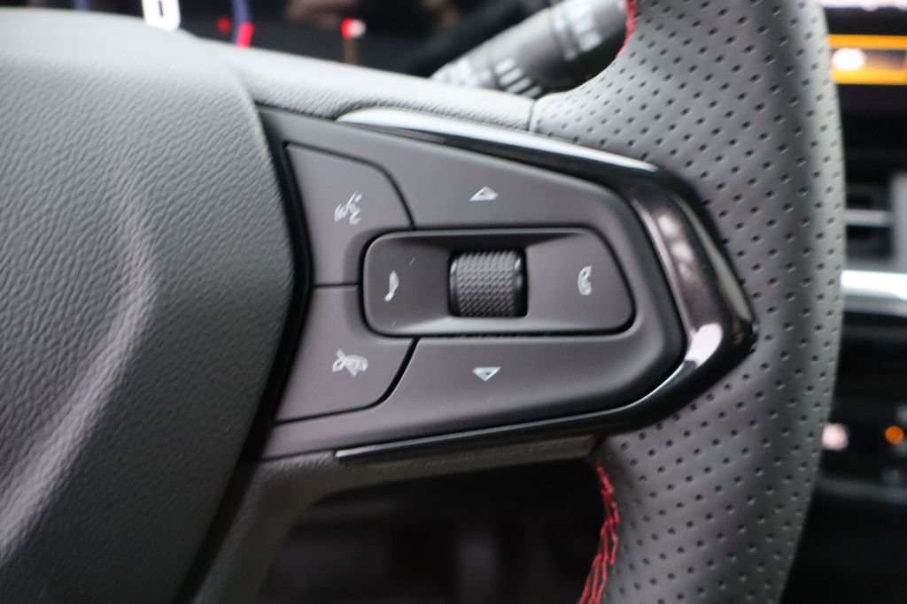 New 2026 Chevrolet Trax RS w/ Sunroof Package image 13