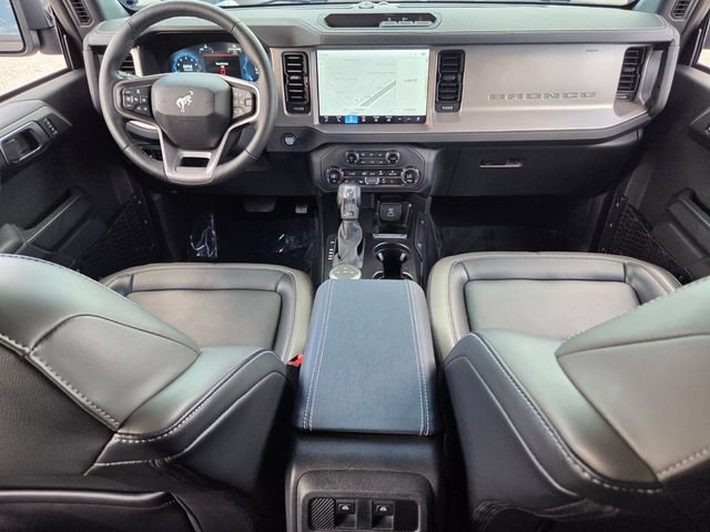 Used 2025 Ford Bronco Outer Banks AWD/4WD image 15