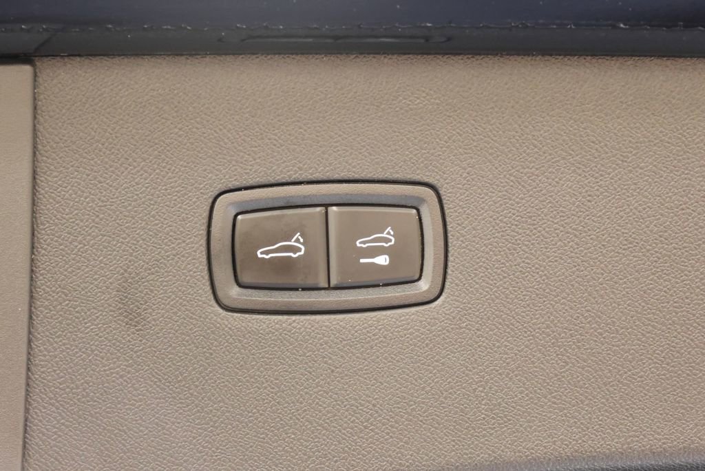 Certified 2023 Porsche Cayenne Turbo S image 53