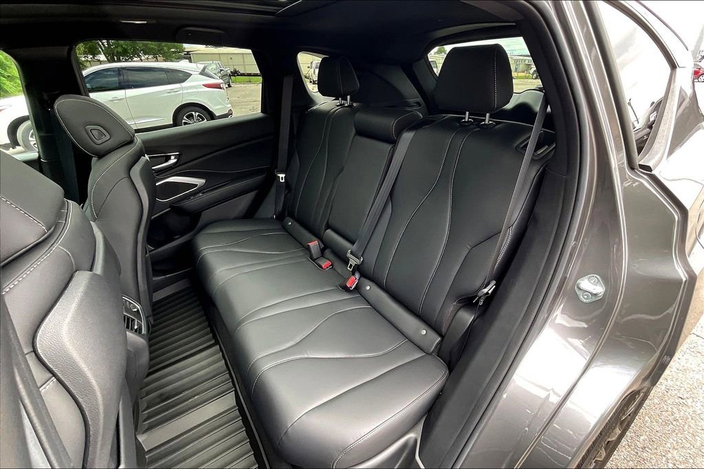 New 2025 Acura RDX SH-AWD image 21