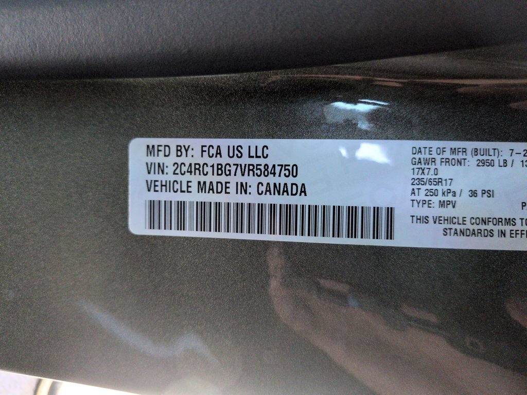 New 2027 Chrysler Pacifica Select FWD image 36