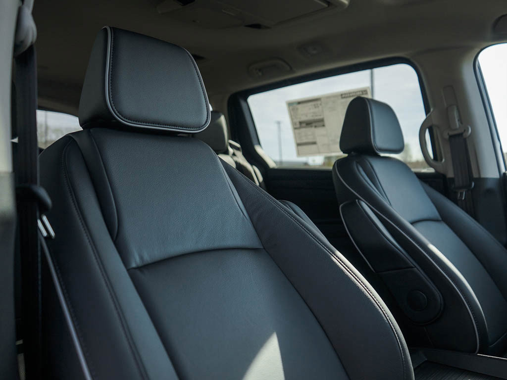 New 2026 Honda Odyssey Touring image 12