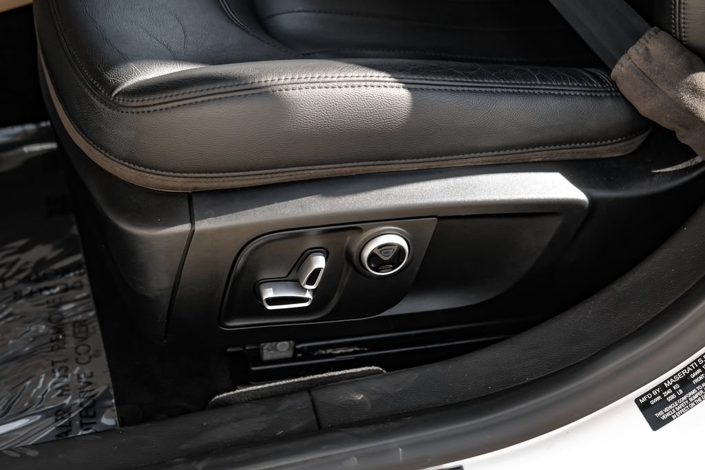 Used 2022 Maserati Quattroporte Modena RWD image 44