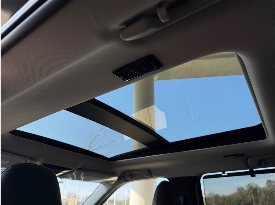 New 2026 Mitsubishi Outlander SEL FWD image 17