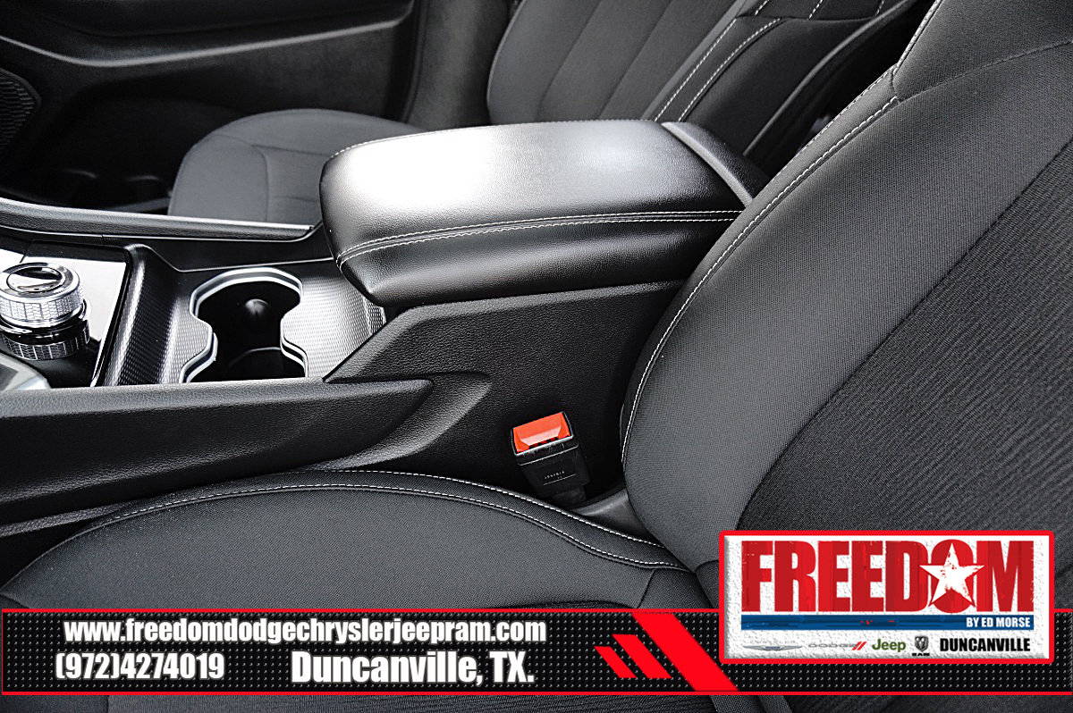 Certified 2025 Jeep Grand Cherokee L Laredo RWD image 35