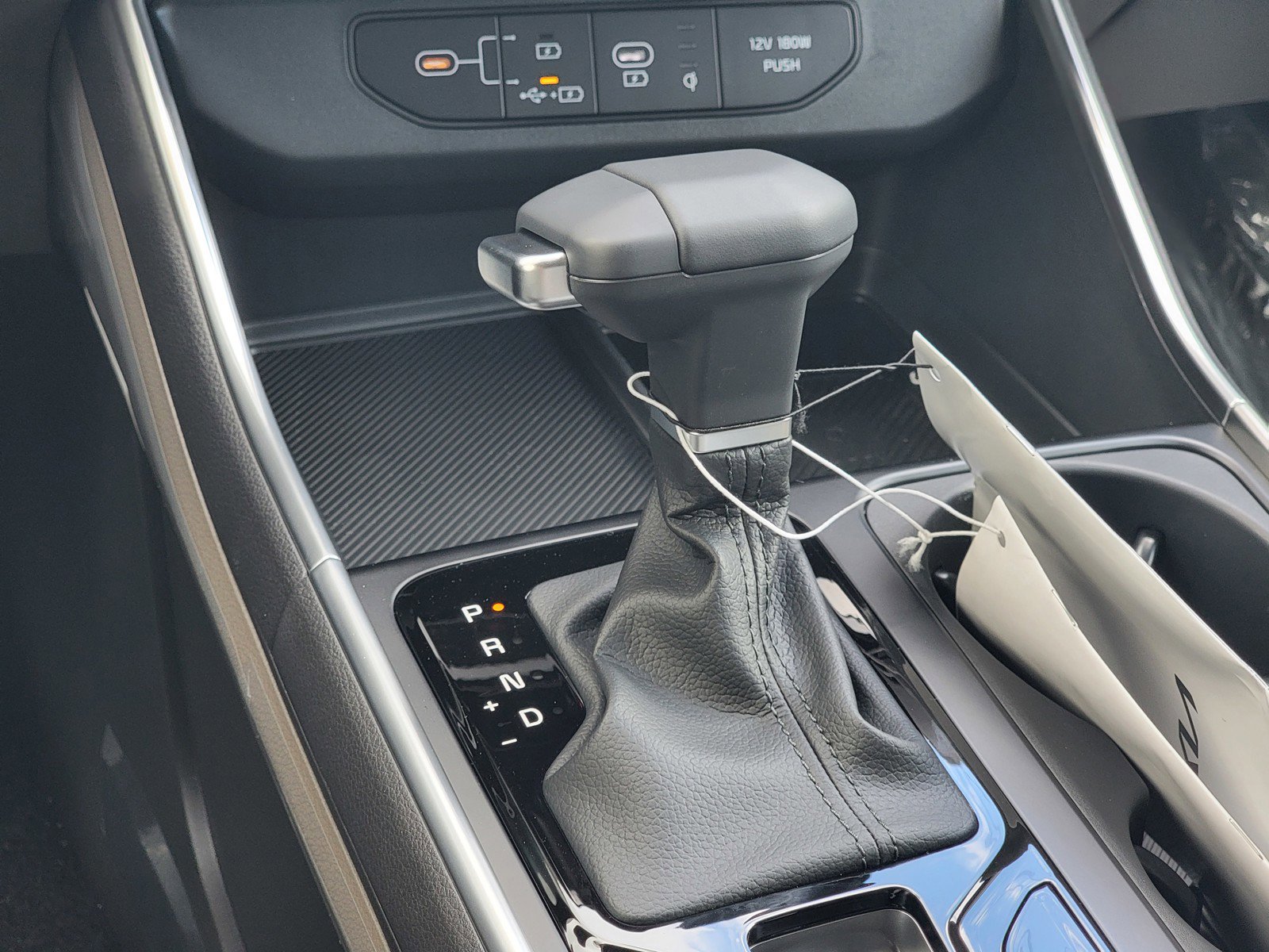 New 2026 Kia Carnival EX image 25