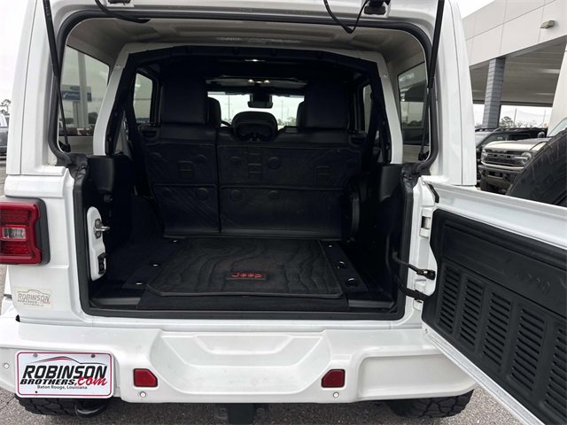 Used 2020 Jeep Wrangler Unlimited Sahara image 13