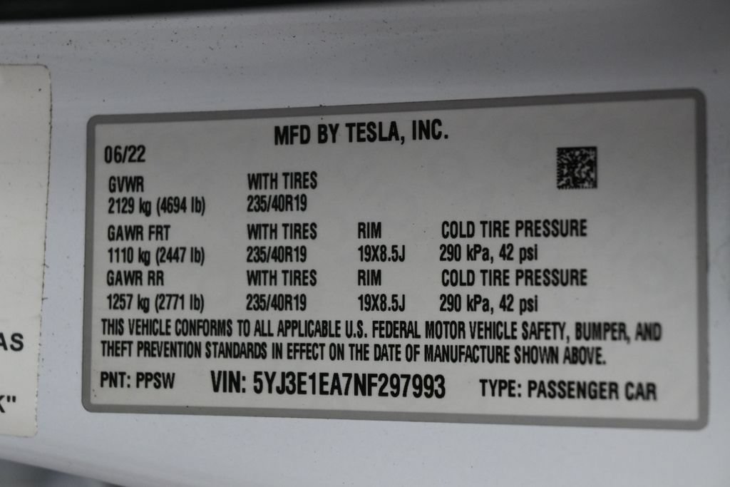 Used 2022 Tesla Model 3 RWD image 2