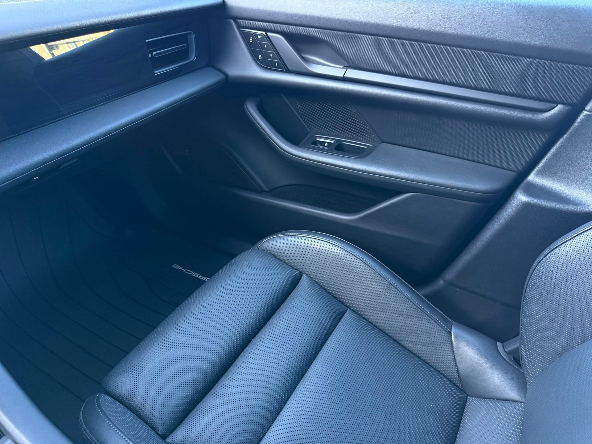 Certified 2023 Porsche Taycan RWD image 24