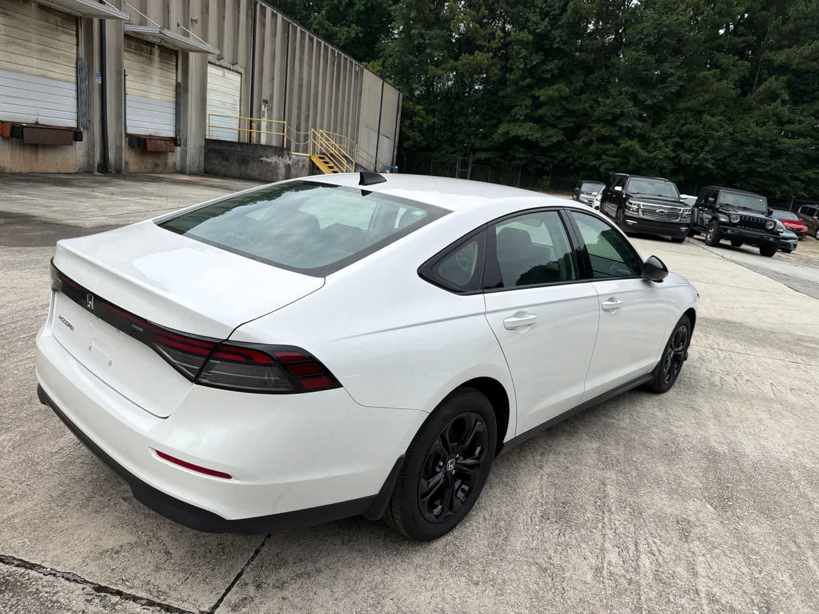Certified 2025 Honda Accord SE image 11