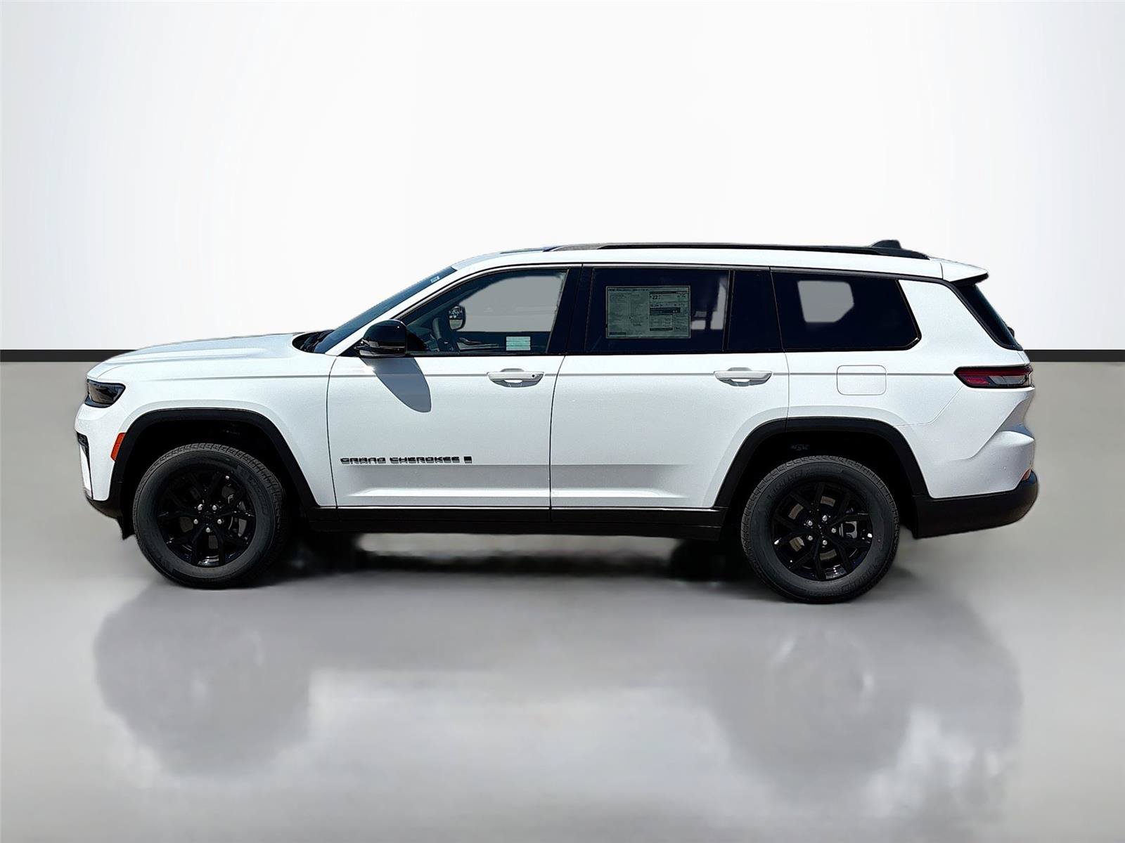 New 2026 Jeep Grand Cherokee L 4WD image 8