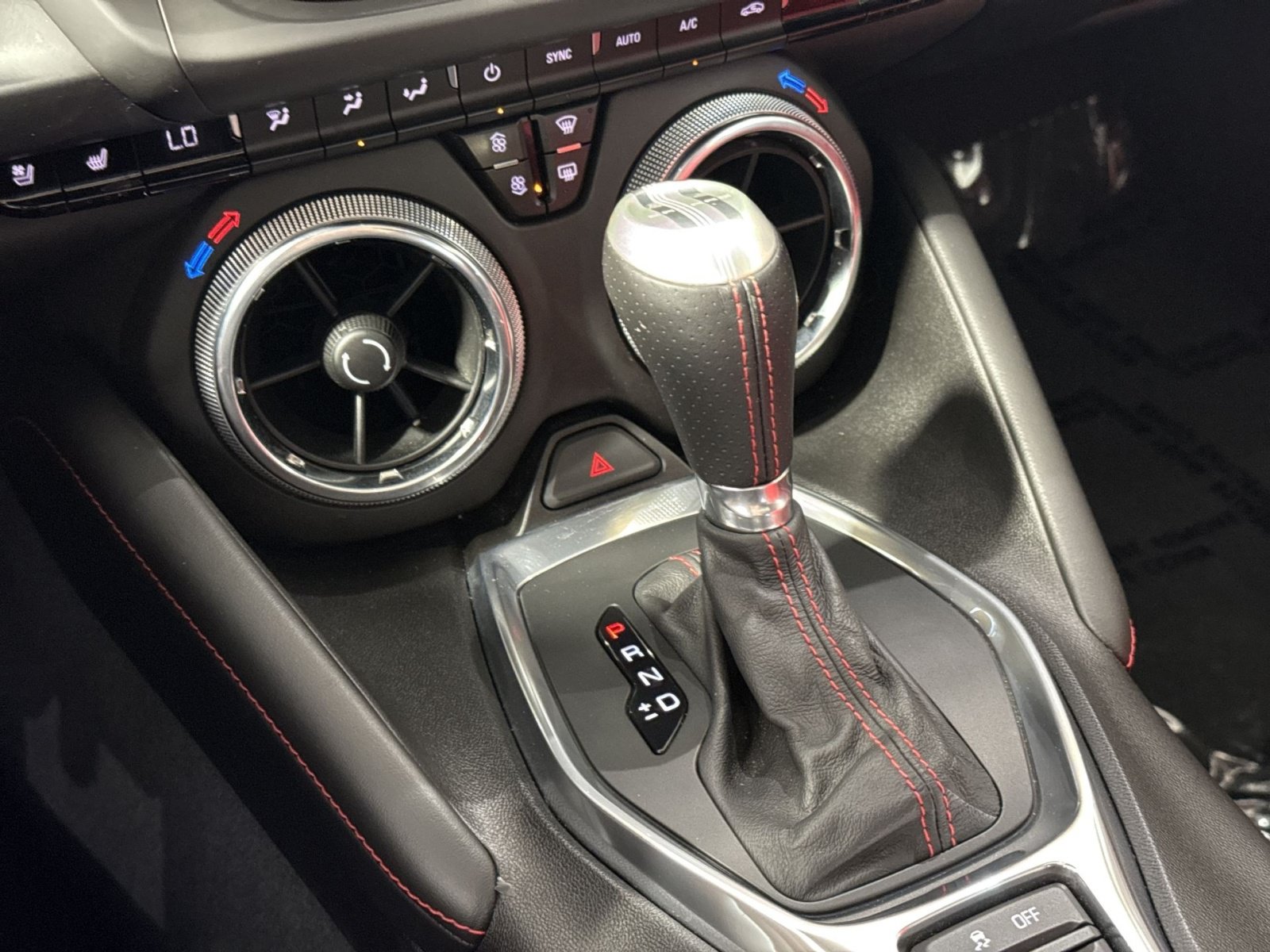 Used 2017 Chevrolet Camaro LT RWD image 23