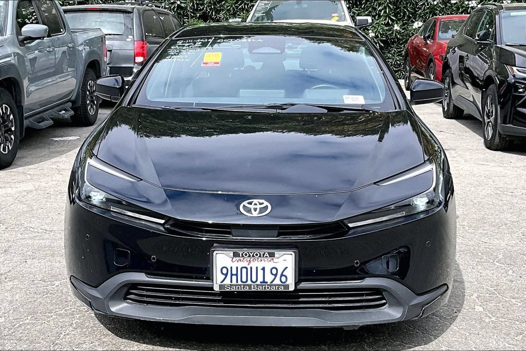 Used 2023 Toyota Prius LE FWD image 2