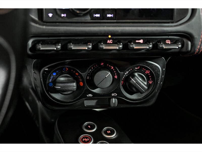 Used 2015 Alfa Romeo 4C Coupe w/ Leather Interior Group RWD image 22