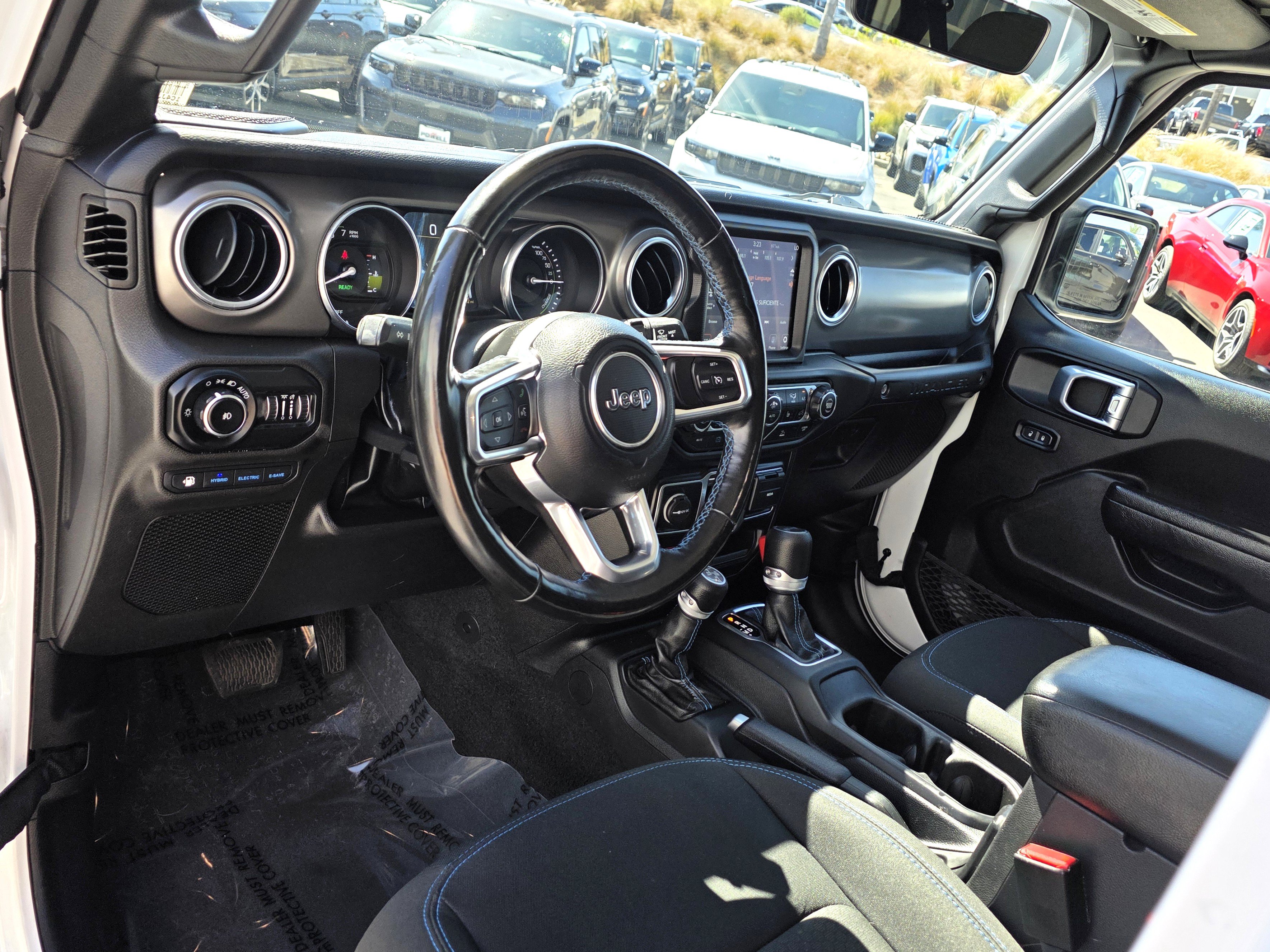 Certified 2022 Jeep Wrangler Unlimited Rubicon 4xe w/ Cold Weather Group AWD/4WD image 10