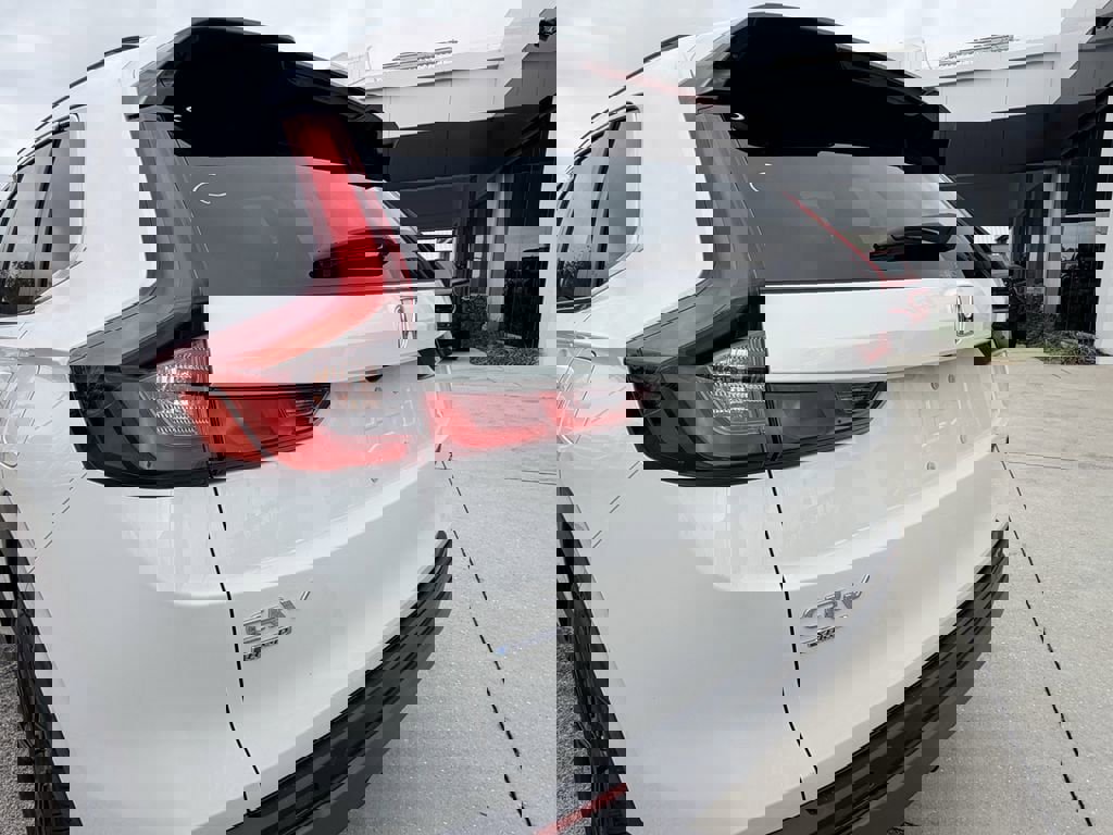 Used 2023 Honda CR-V Sport Touring image 11