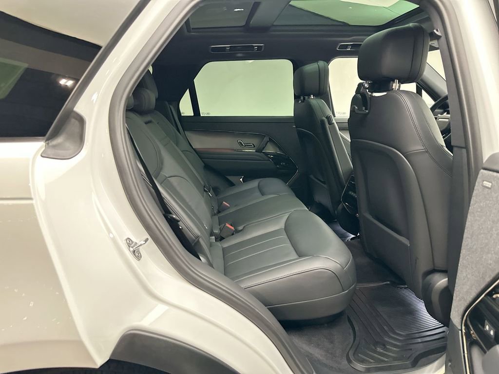 Certified 2024 Land Rover Range Rover Sport Dynamic SE image 19