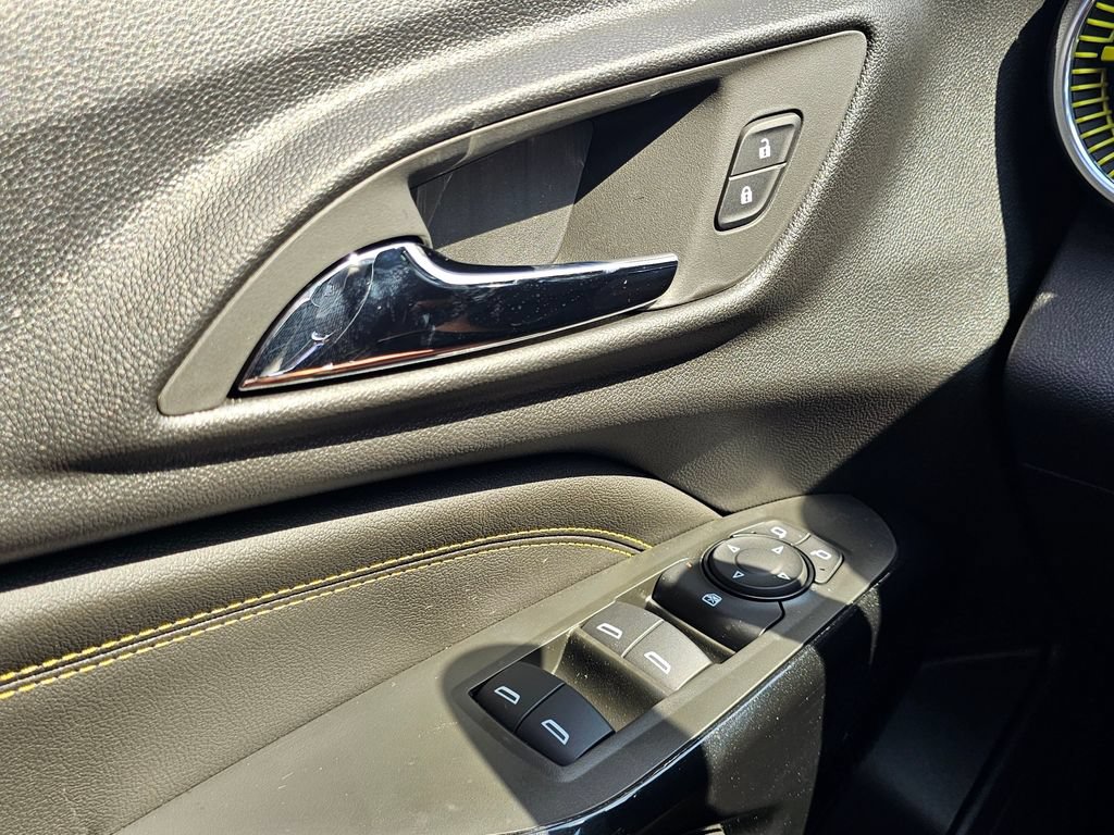 New 2026 Chevrolet Trax LT w/ Sunroof Package FWD image 38
