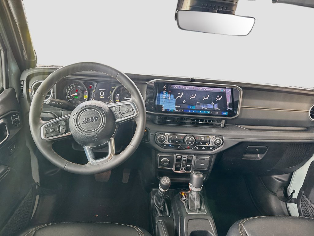 Used 2024 Jeep Wrangler Unlimited Sahara w/ Technology Group AWD/4WD image 25