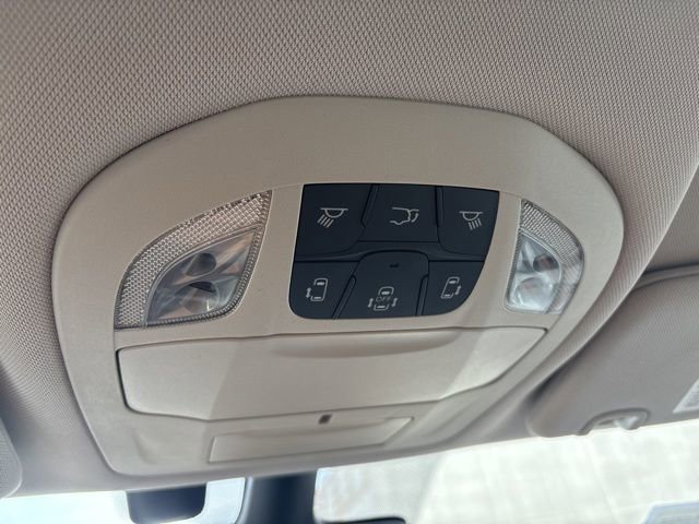 Used 2018 Chrysler Pacifica Touring-L Plus w/ Advanced Safetytec Group image 21