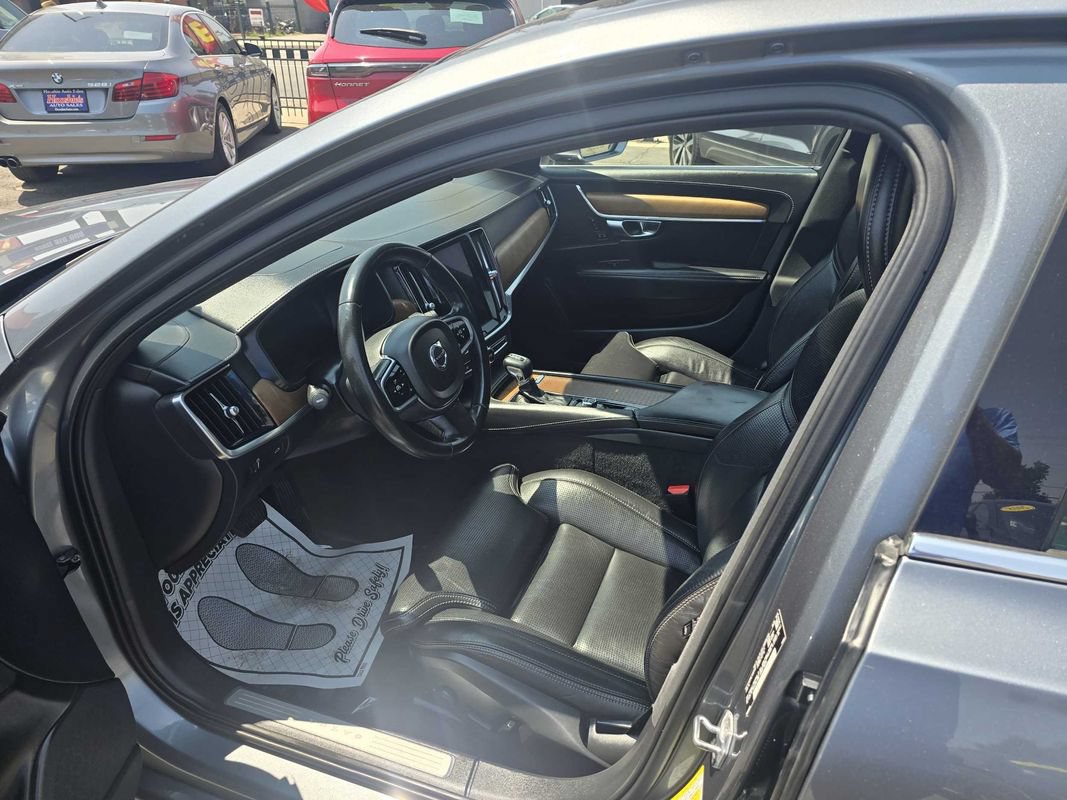 Used 2017 Volvo S90 T6 Inscription w/ Vision Package AWD/4WD image 30