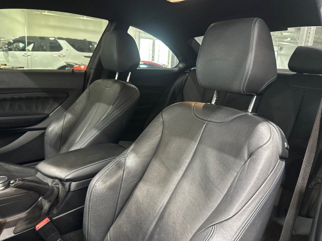 Used 2017 BMW M2 RWD image 46