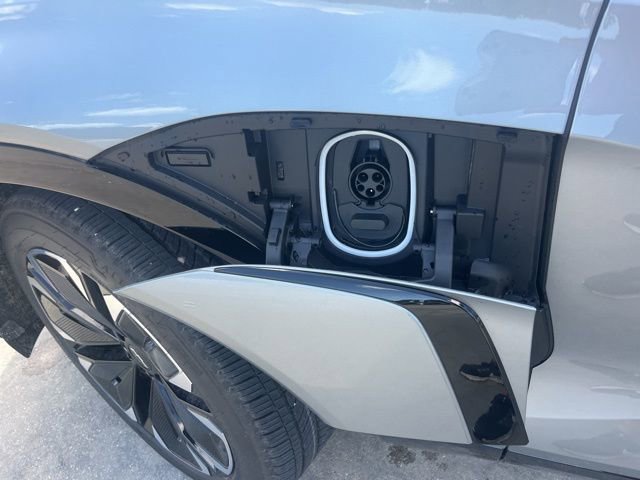 New 2025 Chevrolet Blazer EV RS FWD image 3