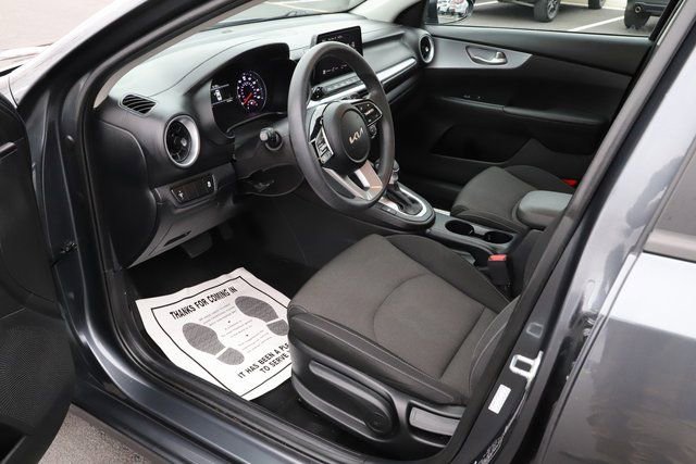 Used 2023 Kia Forte LXS image 9