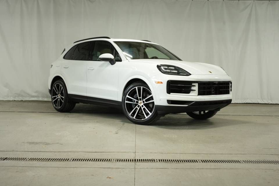New 2026 Porsche Cayenne AWD/4WD image 9