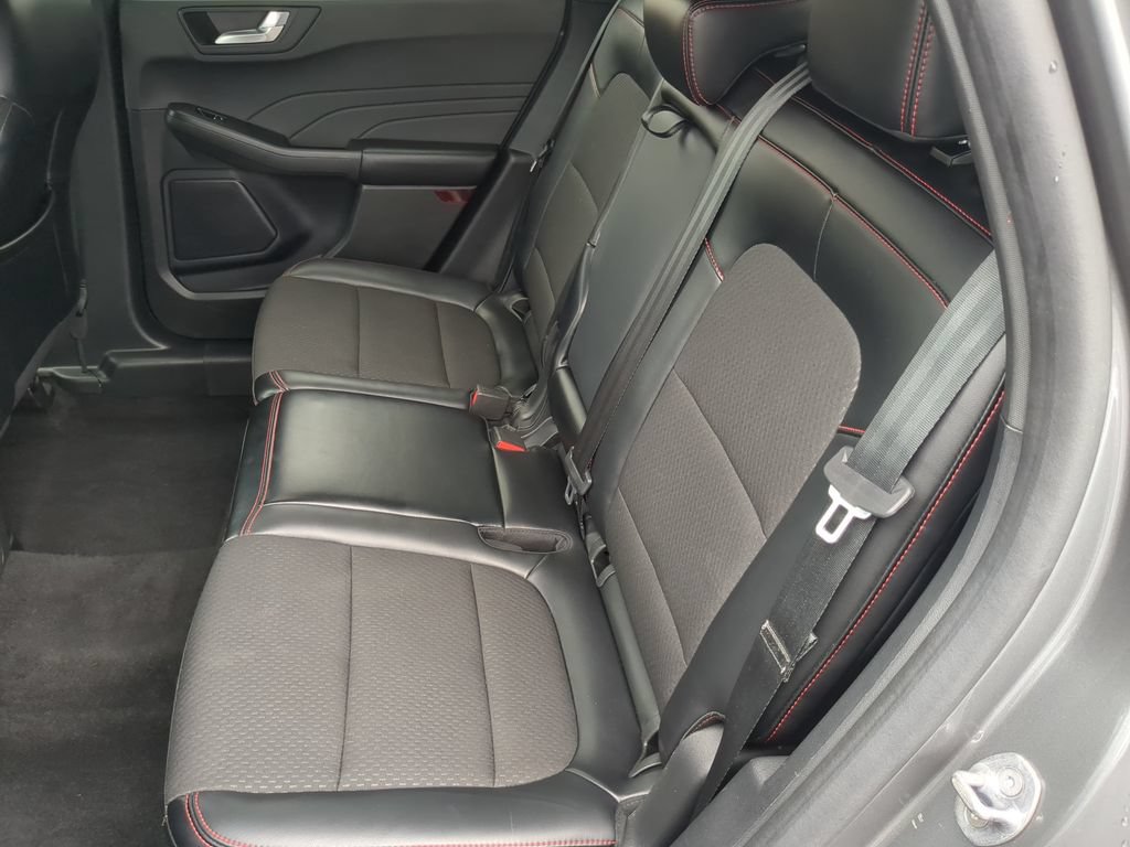 Used 2024 Ford Escape ST-Line FWD image 17
