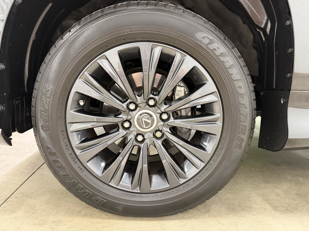 Used 2023 Lexus GX 460 Premium AWD/4WD image 7