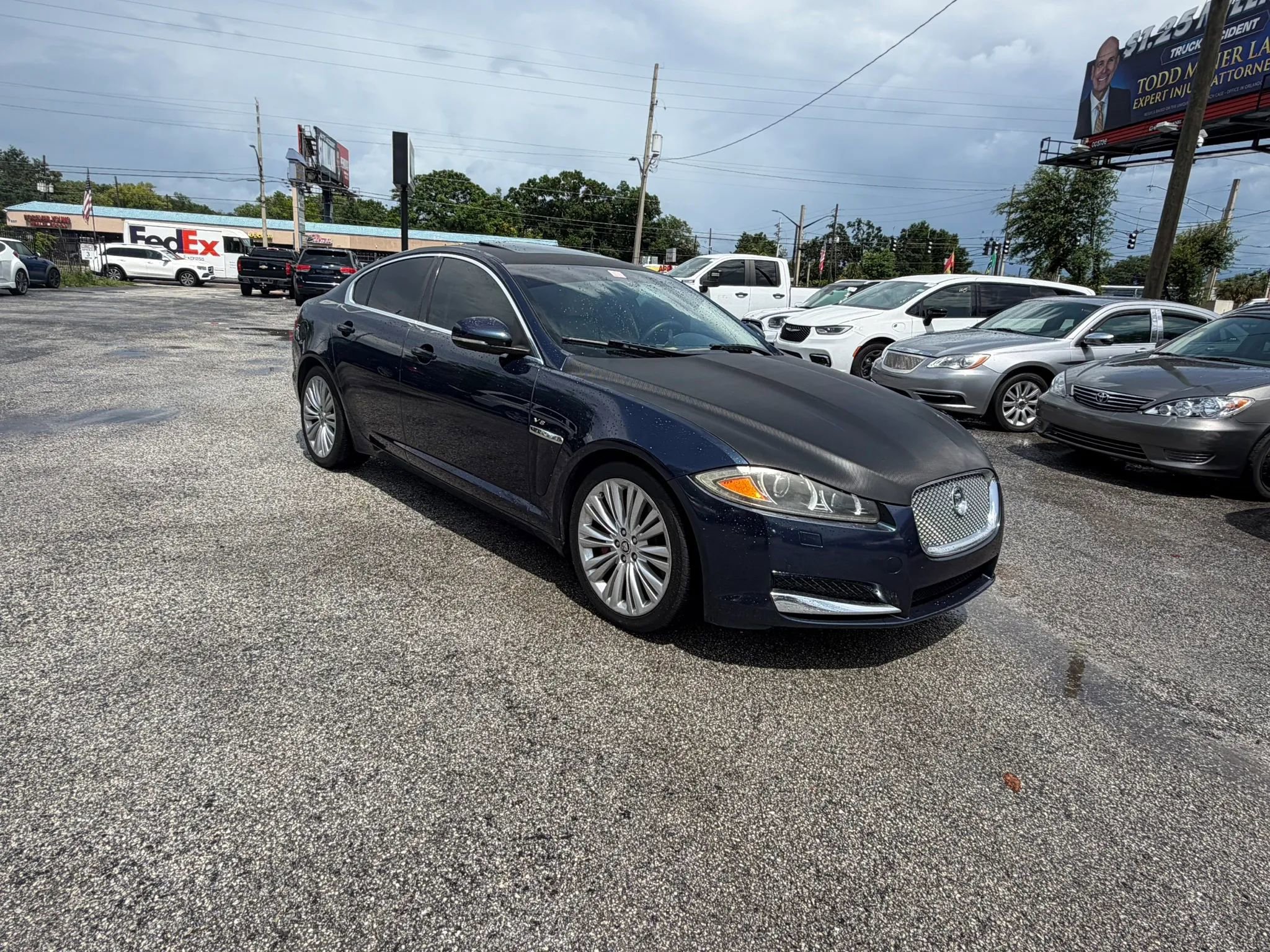 Used 2012 Jaguar XF Portfolio w/ Cold Weather Pkg RWD image 6