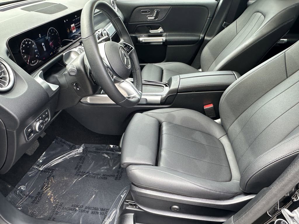 Certified 2025 Mercedes-Benz GLB 250 image 10