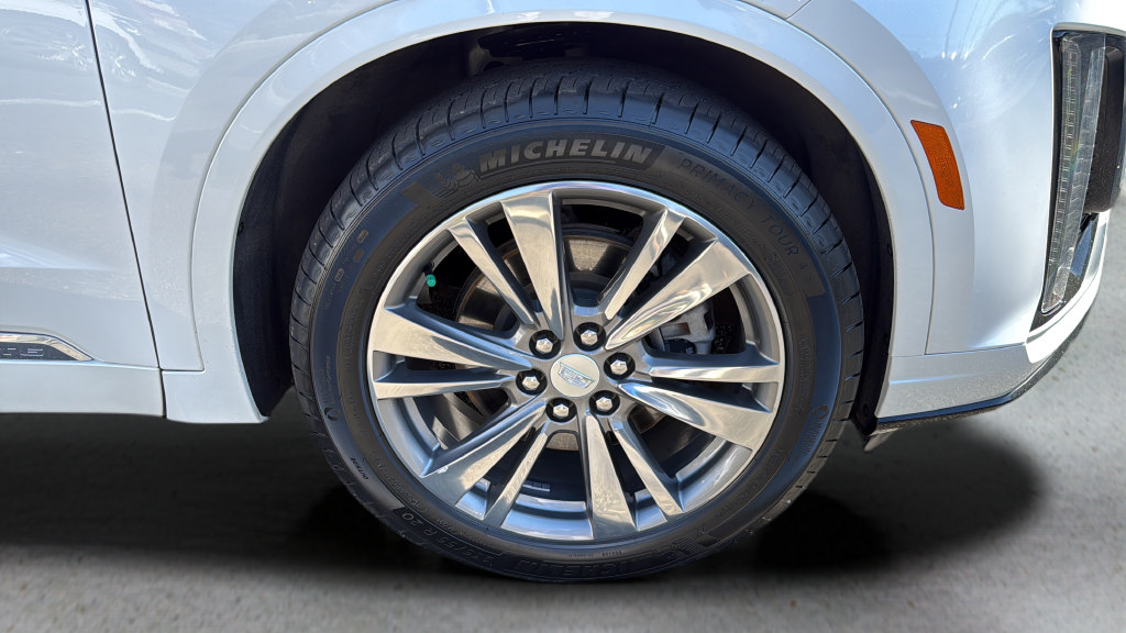 Used 2021 Cadillac XT6 Premium Luxury AWD/4WD image 13