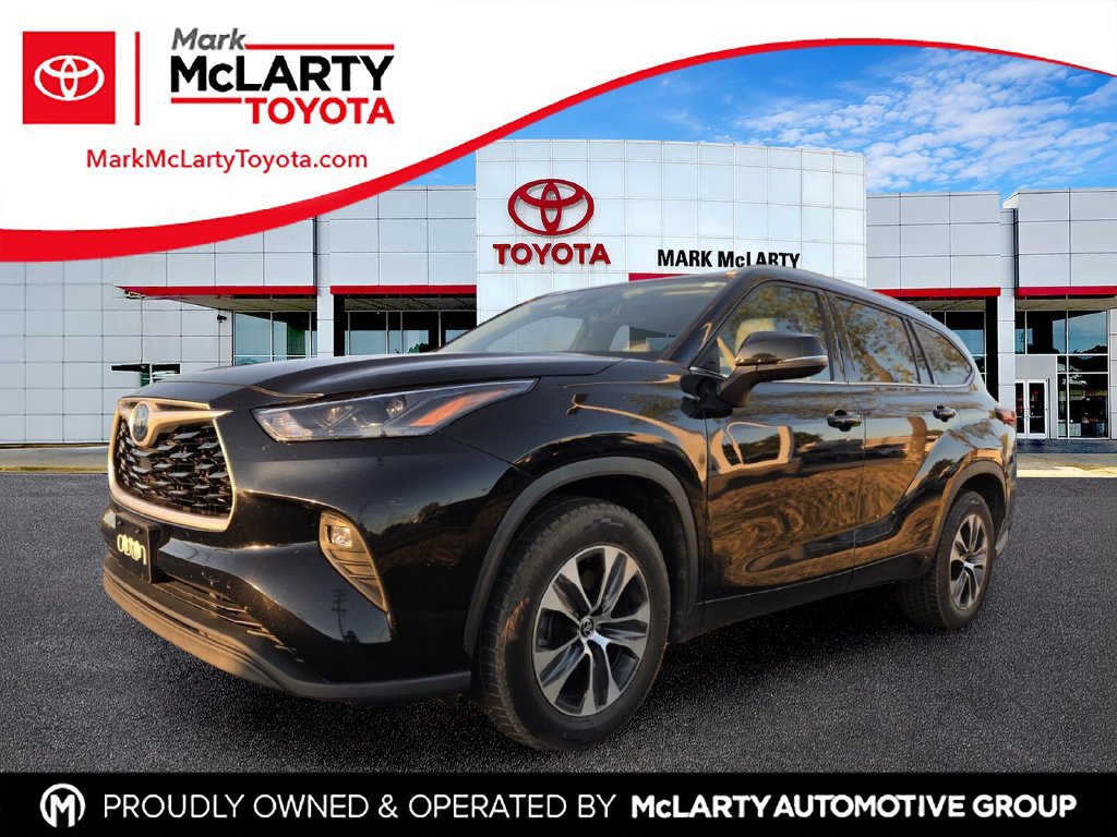 Used 2022 Toyota Highlander XLE
