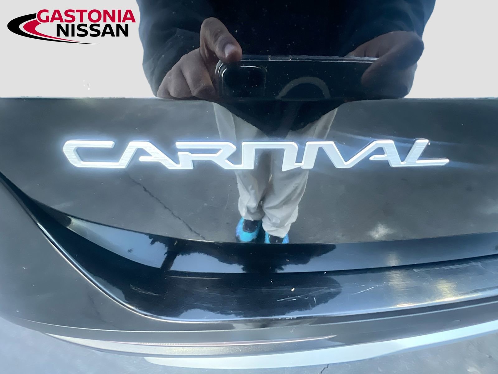 Used 2024 Kia Carnival LX image 43