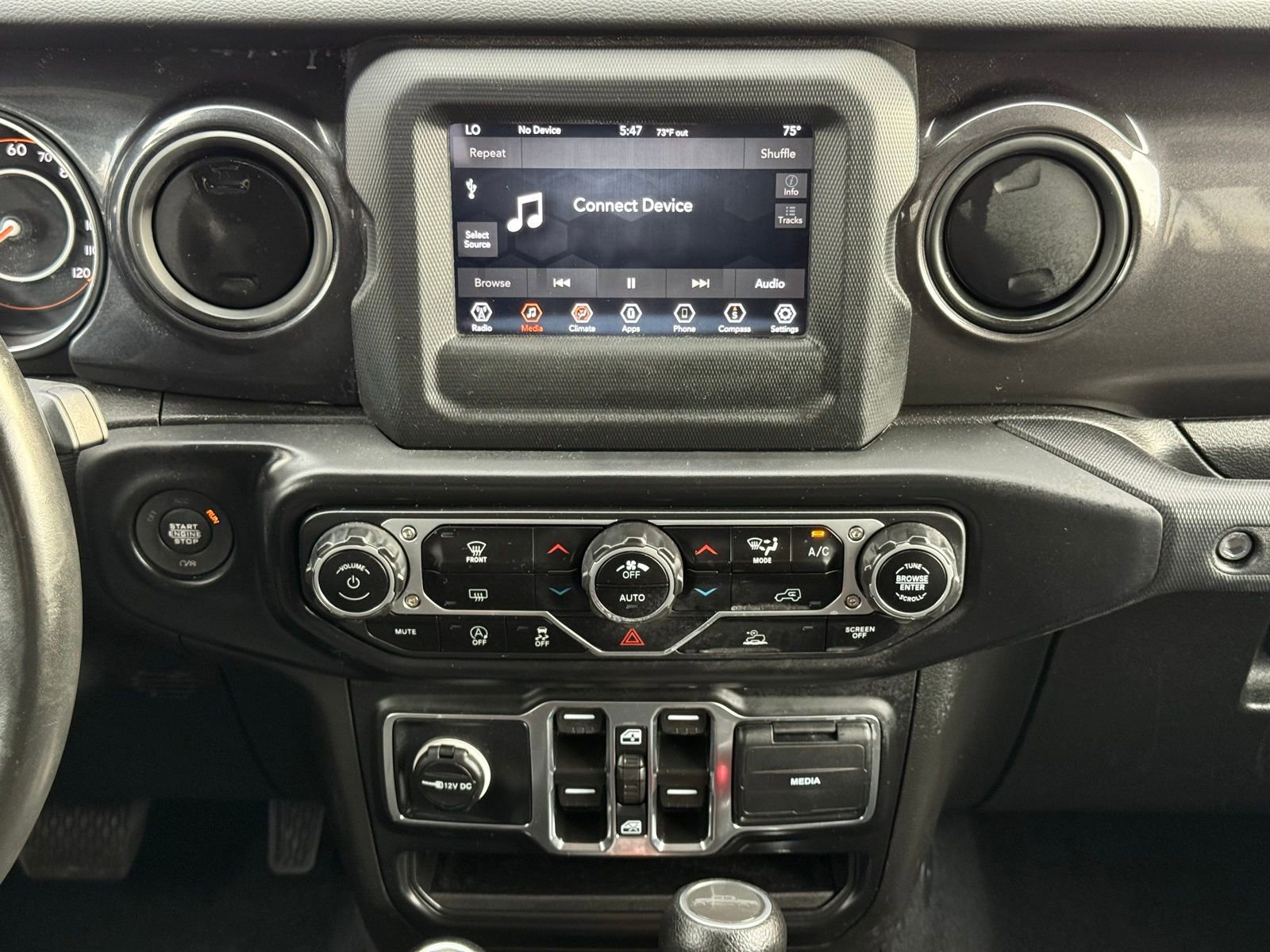 Used 2022 Jeep Gladiator Sport AWD/4WD image 18