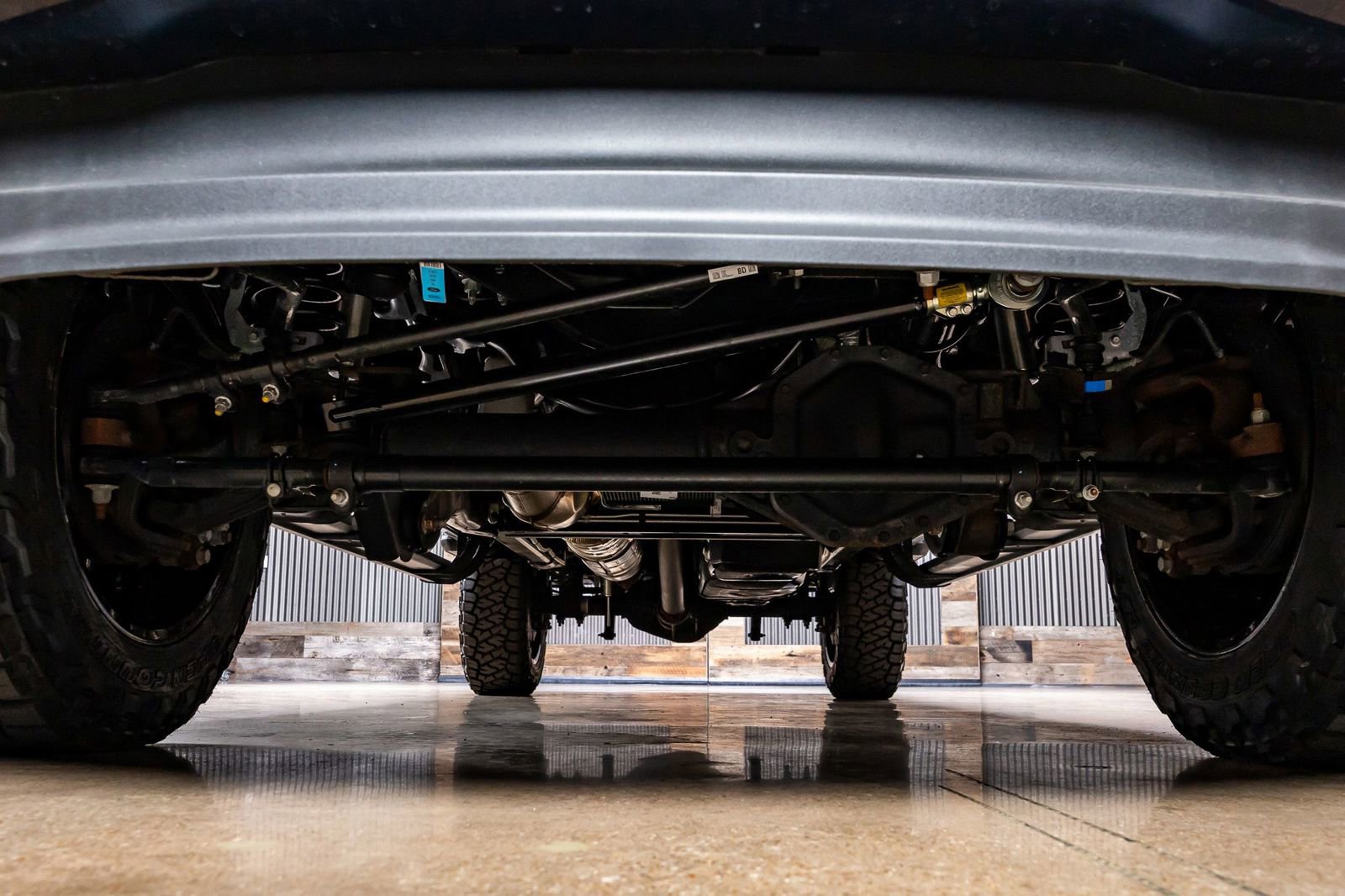 Used 2025 Ford F350 Lariat w/ Black Appearance Package image 15