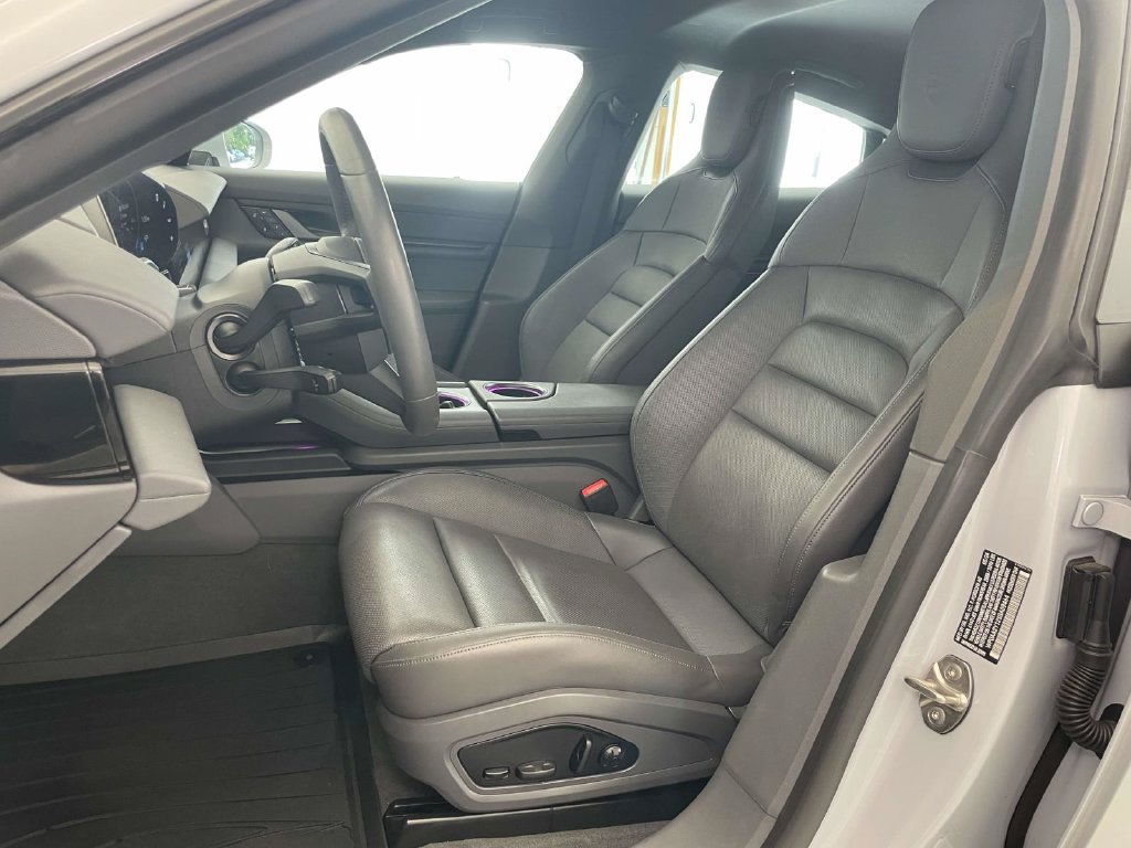 Certified 2025 Porsche Taycan RWD image 5