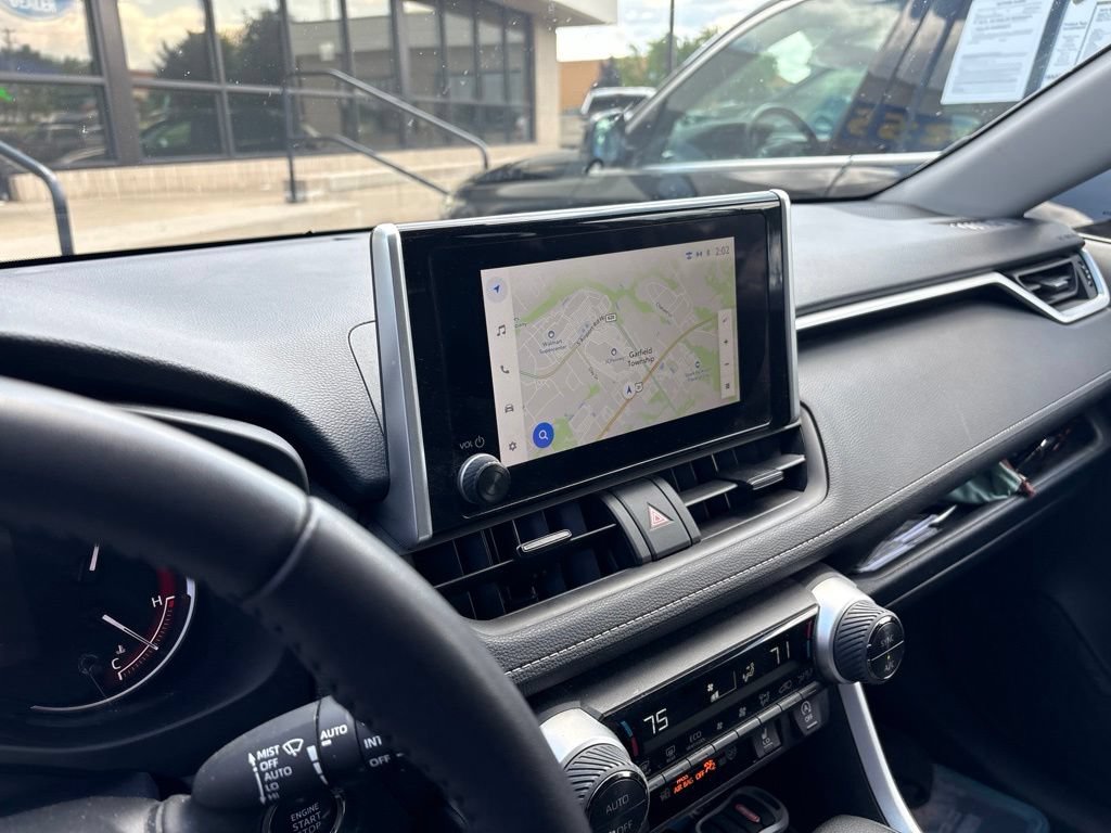 Used 2025 Toyota RAV4 XLE w/ Convenience Package AWD/4WD image 9
