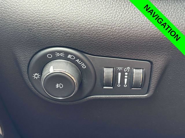 Used 2023 Jeep Compass Limited w/ Elite Group AWD/4WD image 11
