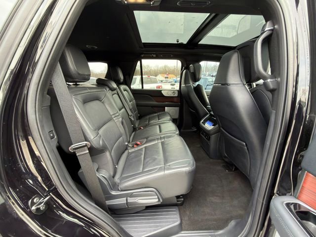 Used 2024 Lincoln Navigator Reserve image 11