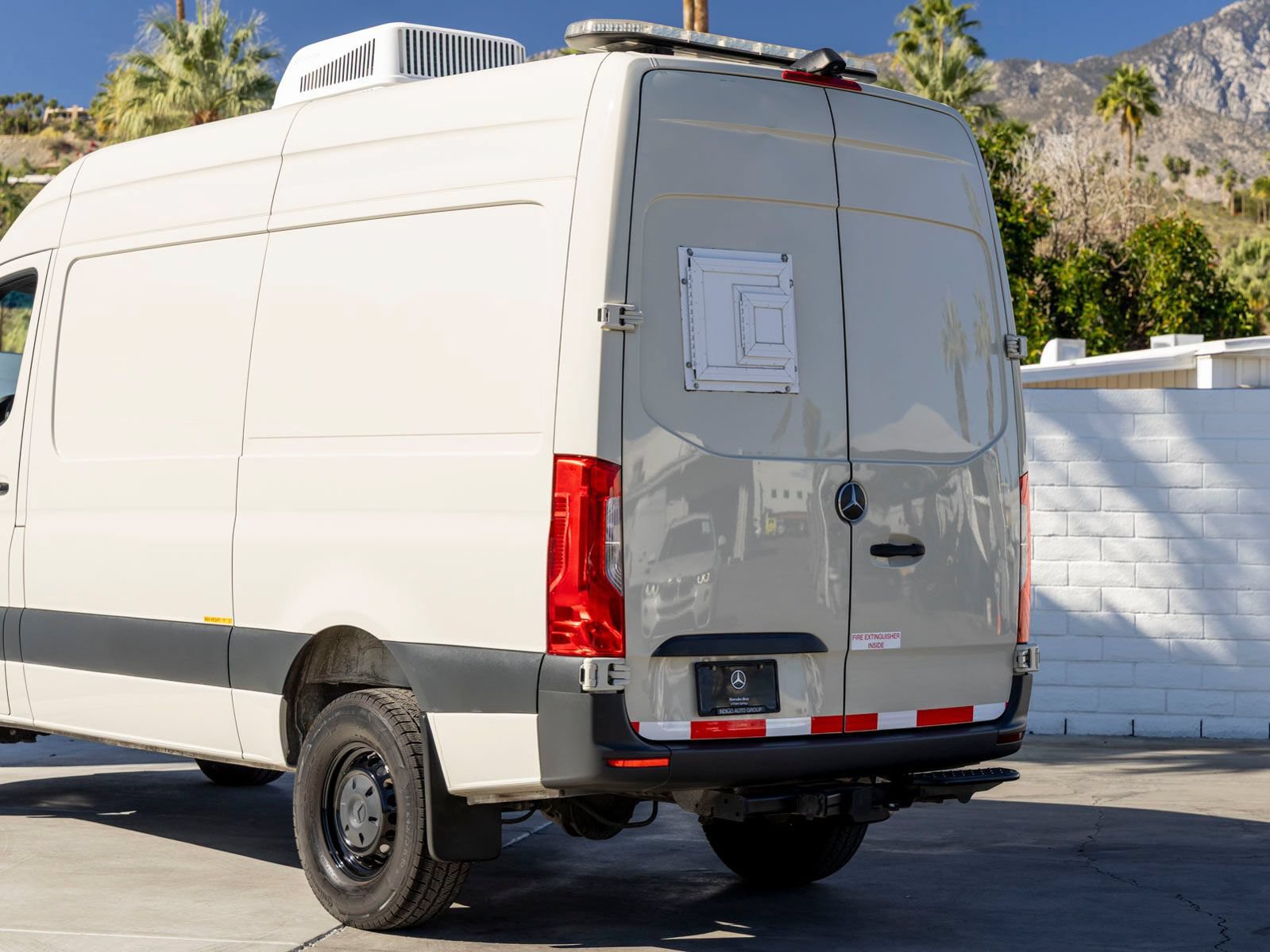 Used 2022 Mercedes-Benz Sprinter 2500 w/ Acoustic Package image 8