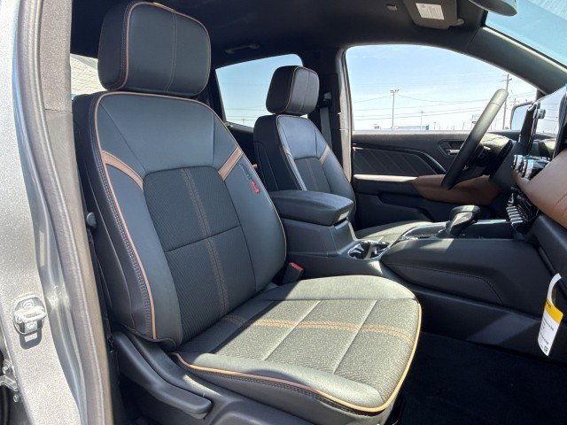 New 2025 GMC Canyon AT4 w/ Nightfall Edition image 25