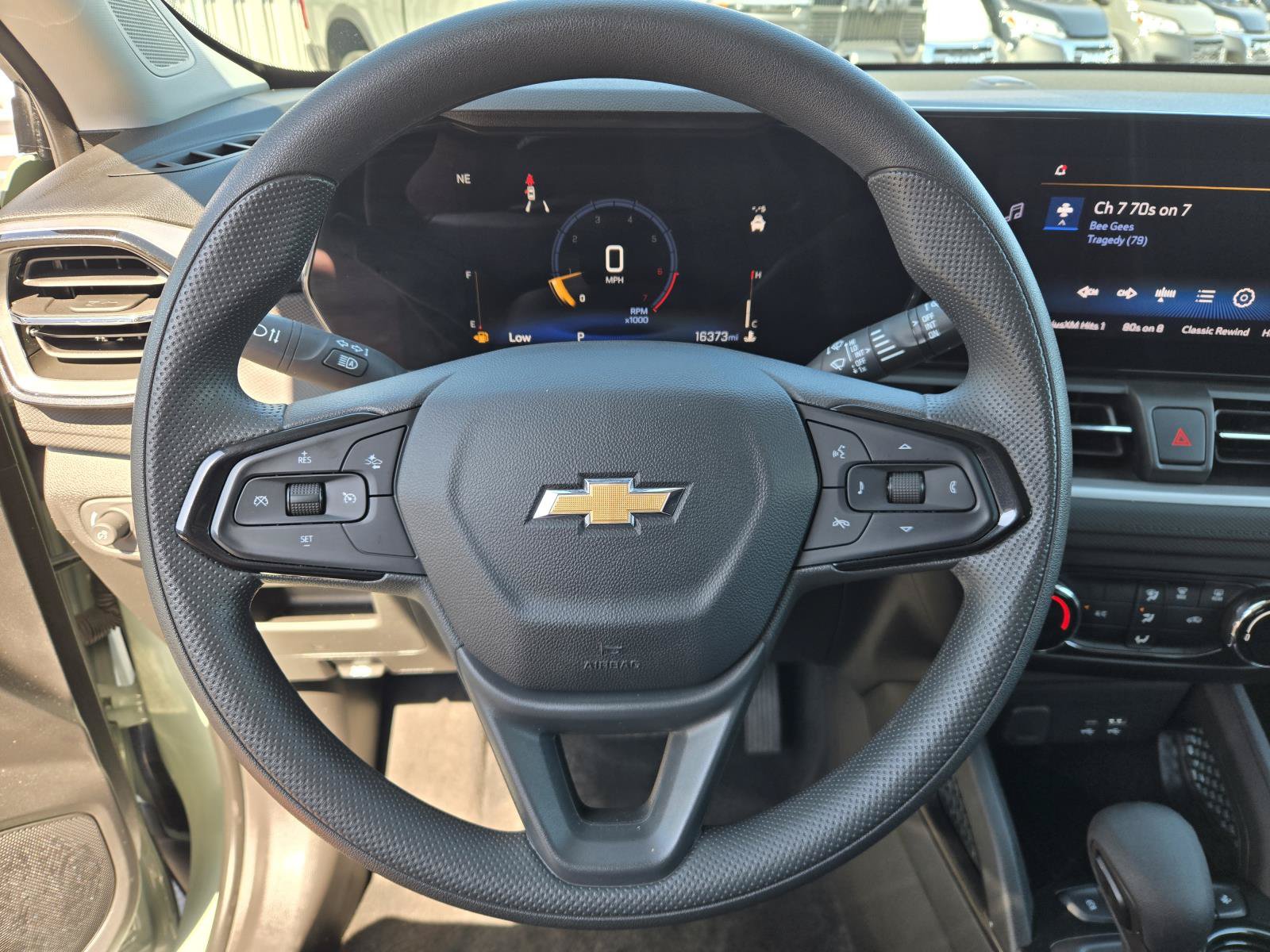 Used 2025 Chevrolet TrailBlazer LS w/ LS Convenience Package FWD image 16