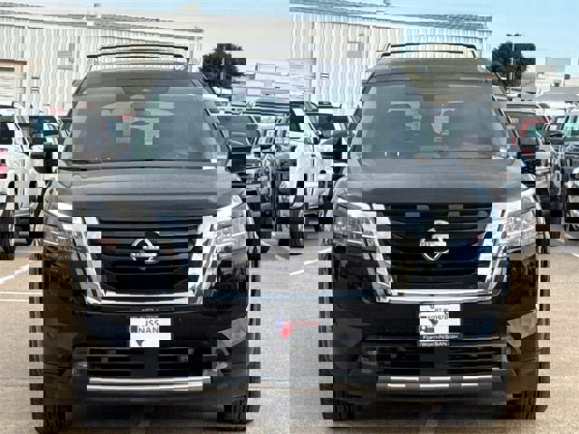 Used 2022 Nissan Pathfinder Platinum w/ Lighting Package (N93) image 3