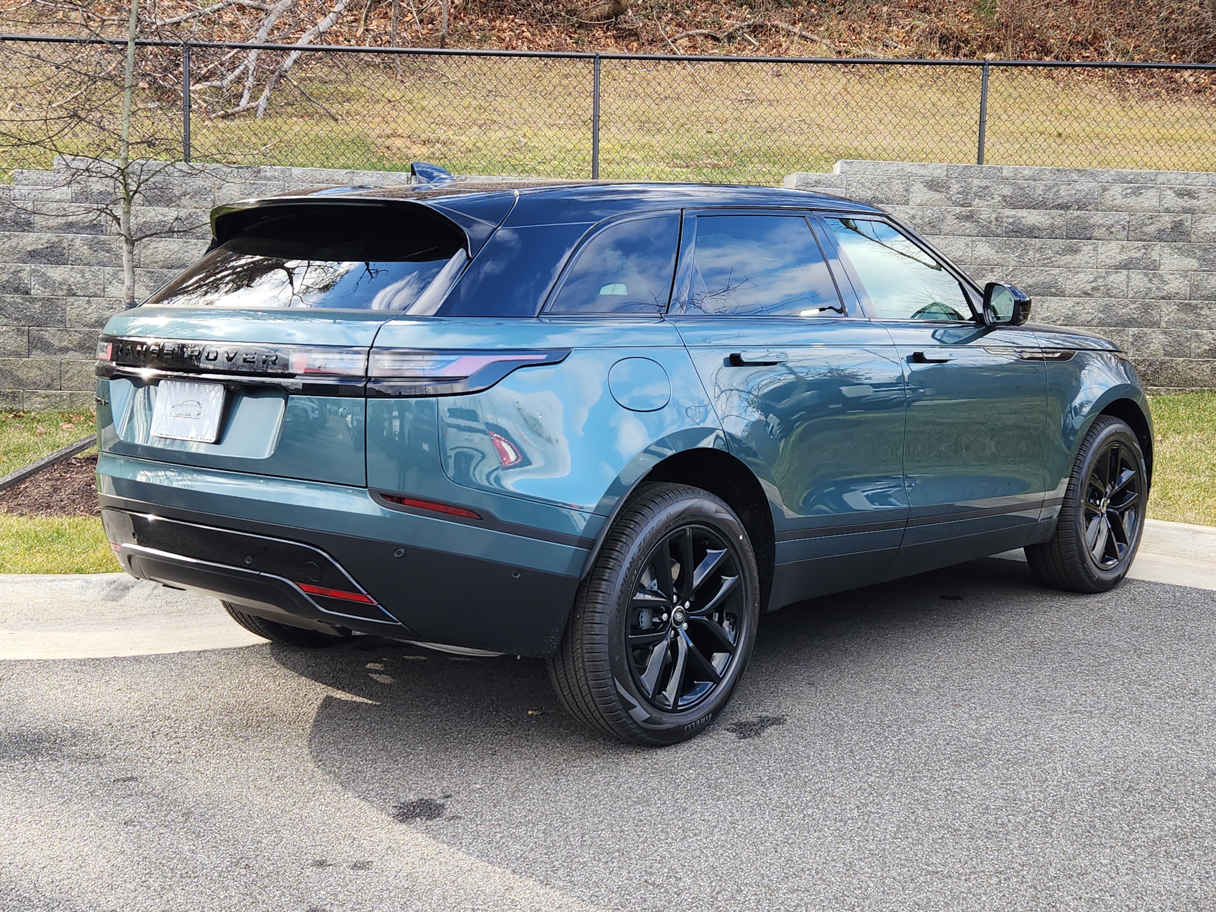 Used 2026 Land Rover Range Rover Velar S image 2