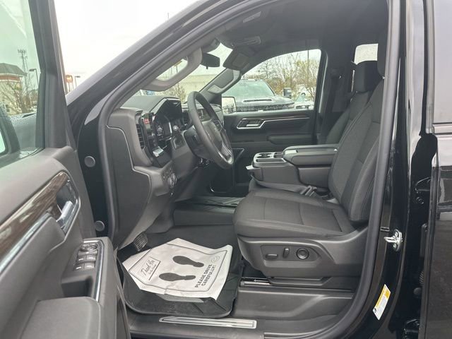 New 2026 Chevrolet Silverado 1500 RST w/ RST Select Package AWD/4WD image 16