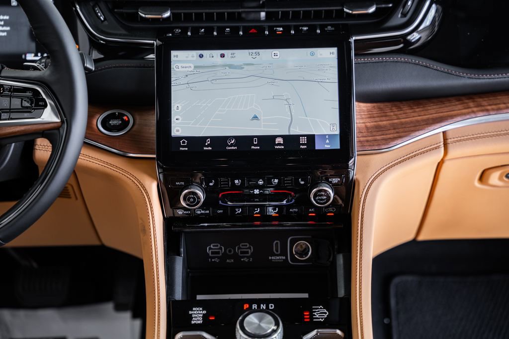 New 2025 Jeep Grand Cherokee Summit image 20